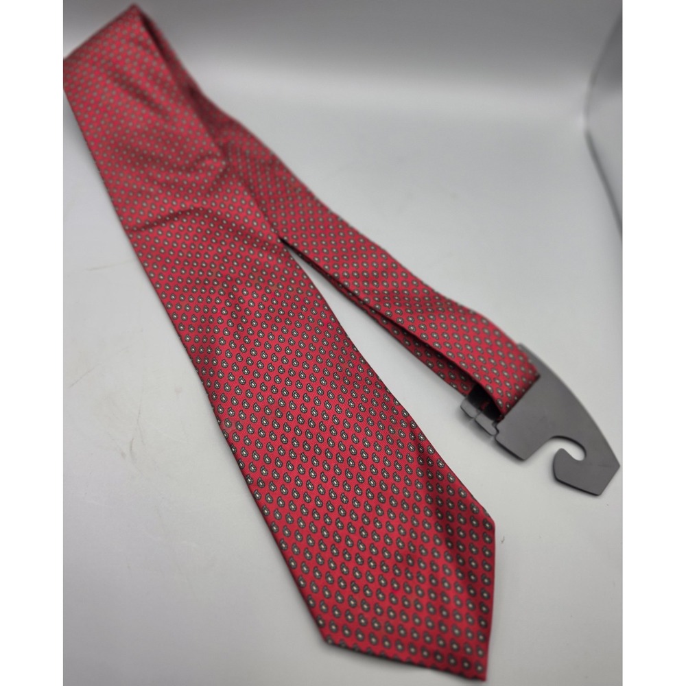 Vintage Burberrys London Silk Tie Red Micro Paisley Made England 3.5" Necktie